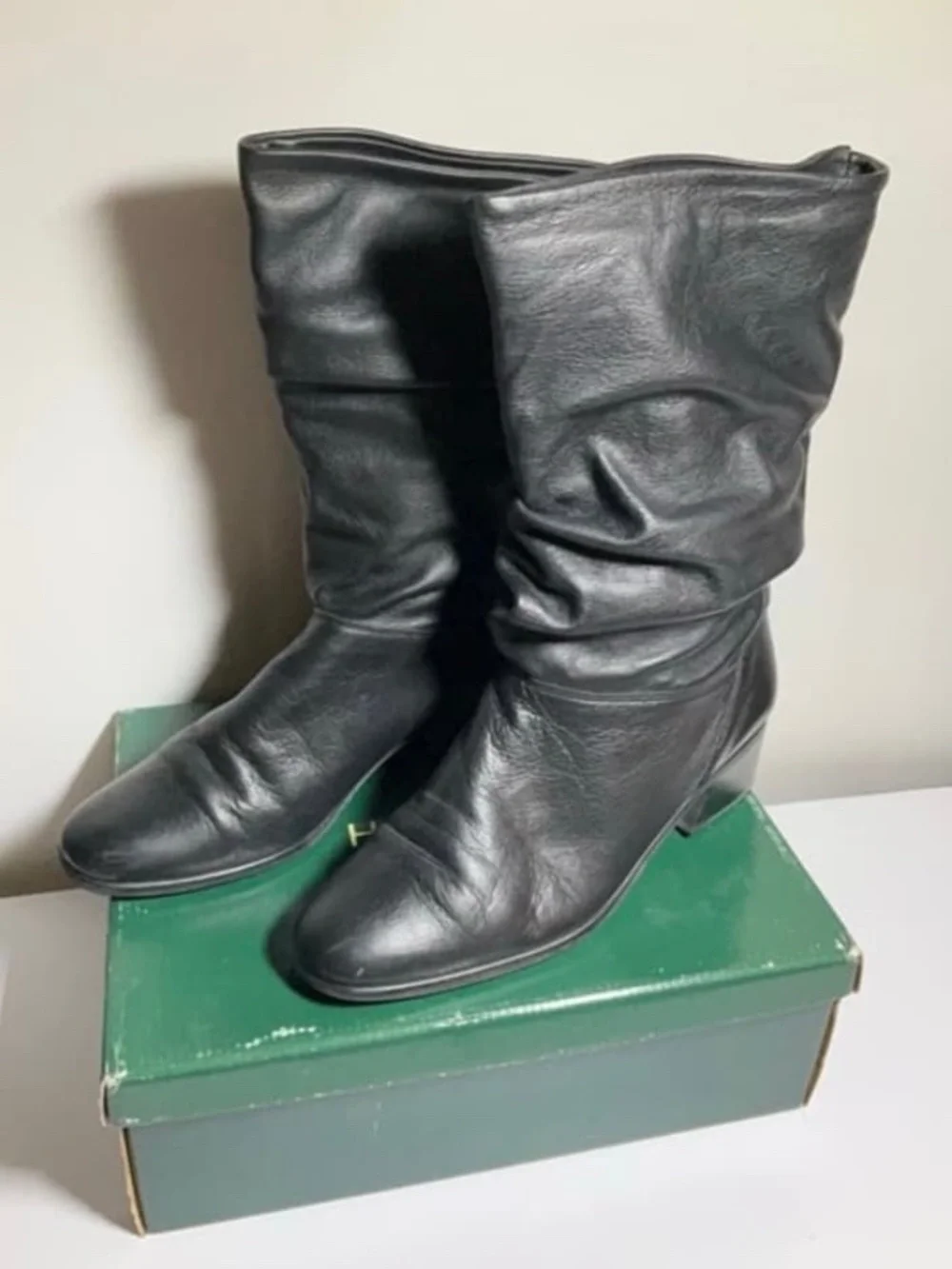 HUNT CLUB WOMEN'S BLACK SLOUCH BOOTS~SIZE 9!